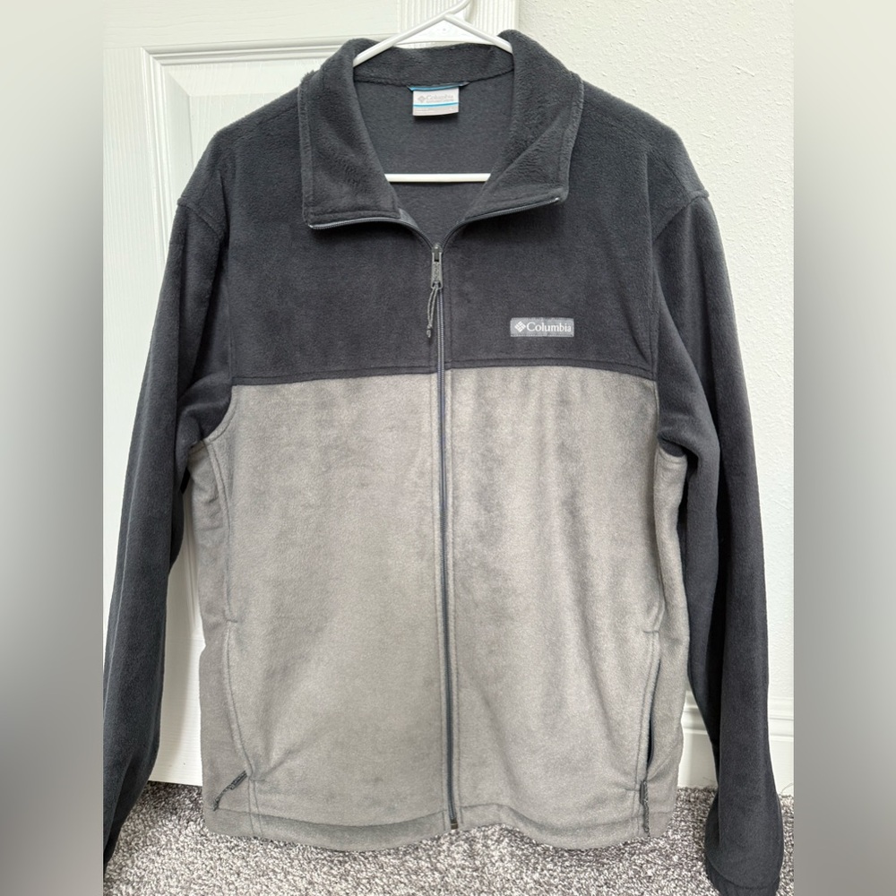 Columbia Men's Dual-Tone Fleece Jacket - Charcoal and Light Gray - Size Large